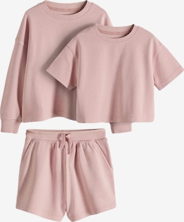 The Set Setti värissä vaaleanpunainen: etupuoli