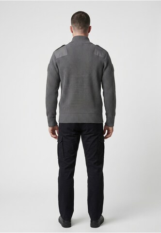 Brandit Strickjacke in Grau