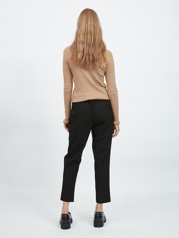 VILA Tapered Pleat-front trousers 'Titti' in Black