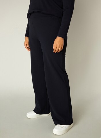 BASE LEVEL CURVY Loose fit Pants 'Arah' in Blue: front