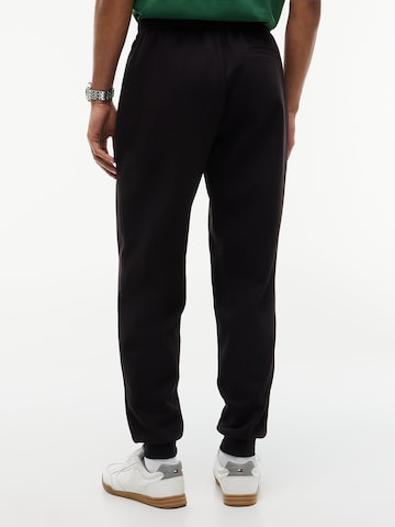 TOMMY HILFIGER Regular Hose in Schwarz