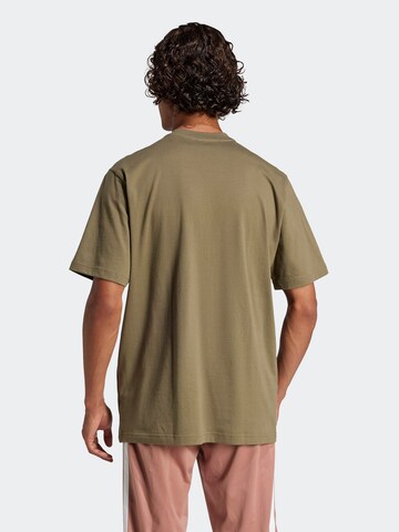 ADIDAS ORIGINALS Tričko 'Essentials' – zelená