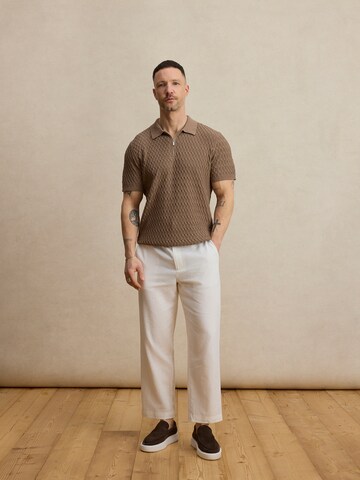 DAN FOX APPAREL Тениска 'Manuel' в кафяво