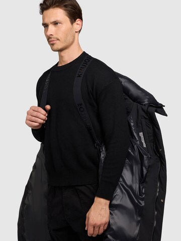 melns khujo Ziemas mētelis 'Ogir'