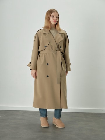 Manteau mi-saison MANUKA en beige : devant