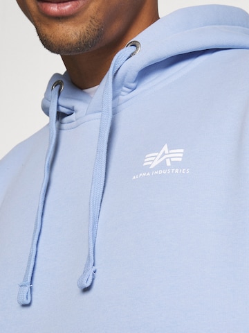Regular fit Felpa di ALPHA INDUSTRIES in blu
