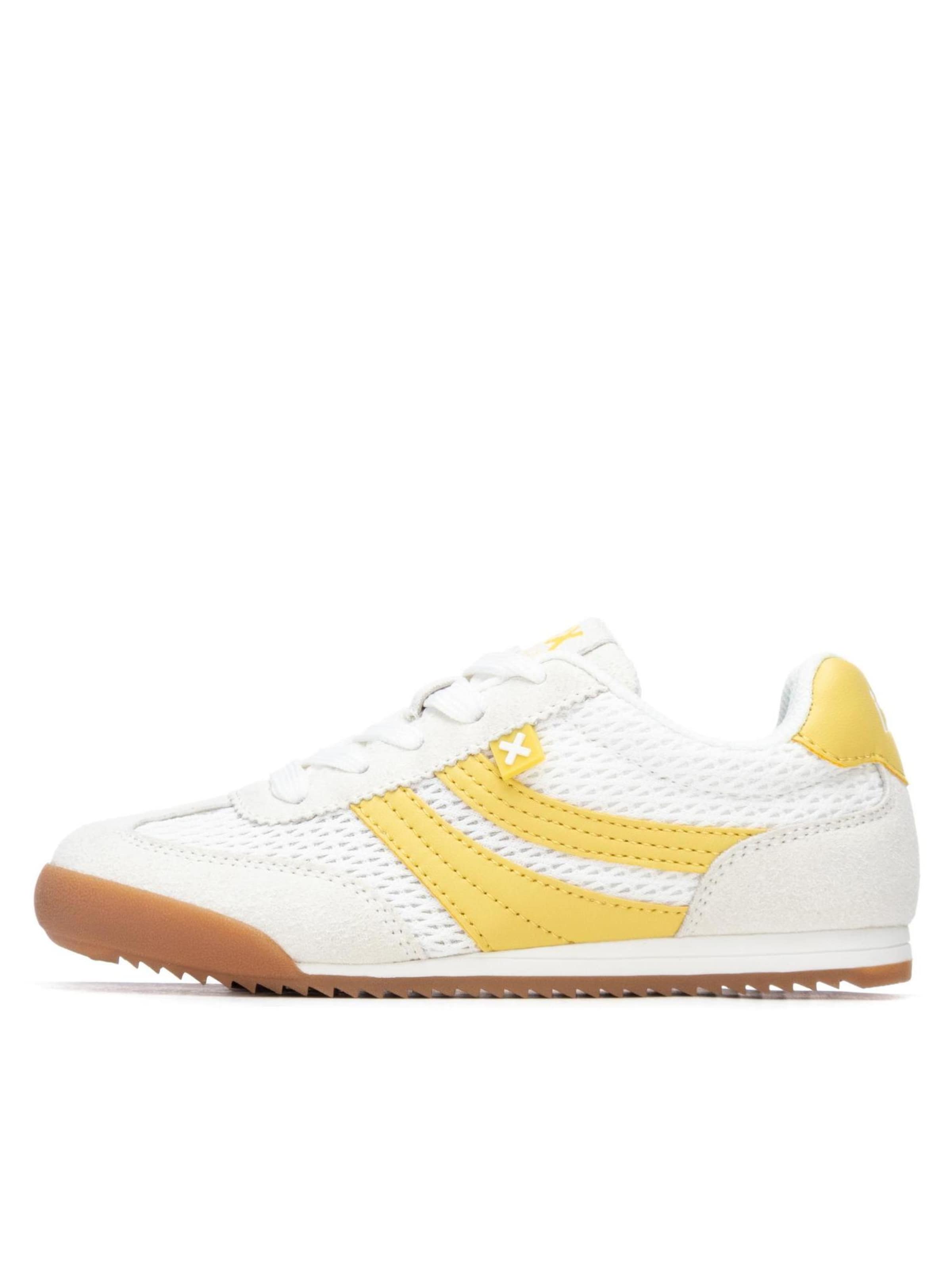 Xti Sneakers in White