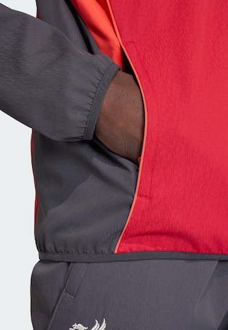 ADIDAS PERFORMANCE - Chaqueta de chándal 'FC Liverpool Tiro 25 Competition' en rojo