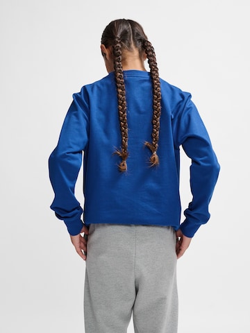 Hummel Sweatshirt 'GO 2.0' in Blau