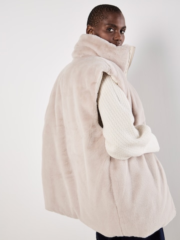 Apricot Klederdrachtjas ' ' in Beige