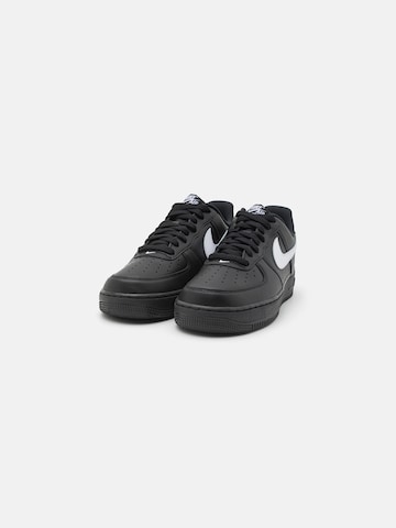 Nike Sportswear Sneakers laag 'Air Force 1' in Zwart