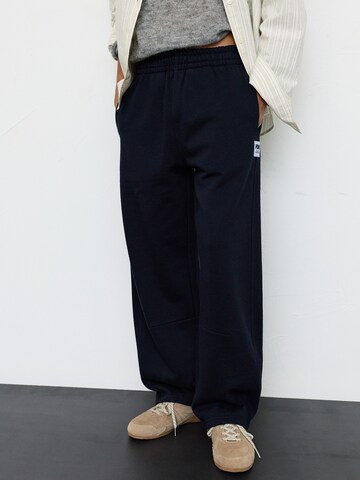 Pull&Bear Baggy Hose in Blau: Vorderseite