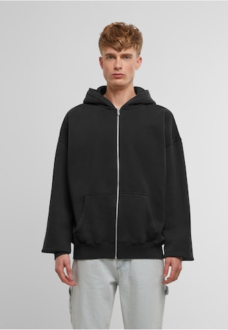 Pegador Zip-Up Hoodie in Black