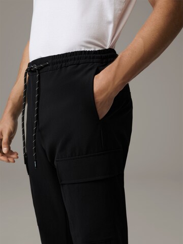 STRELLSON Regular Broek 'Eldon' in Zwart