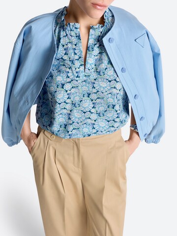 Rich & Royal - Blusa em azul