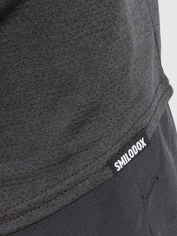Smilodox T-Shirt 'Kenley' in Schwarz