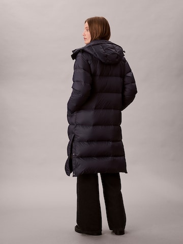 mėlyna Calvin Klein Jeans Žieminis paltas 'ESSENTIAL'