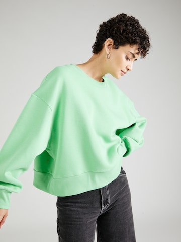 SISTERS POINT Bluzka sportowa 'PEVA' w kolorze zielony: przód