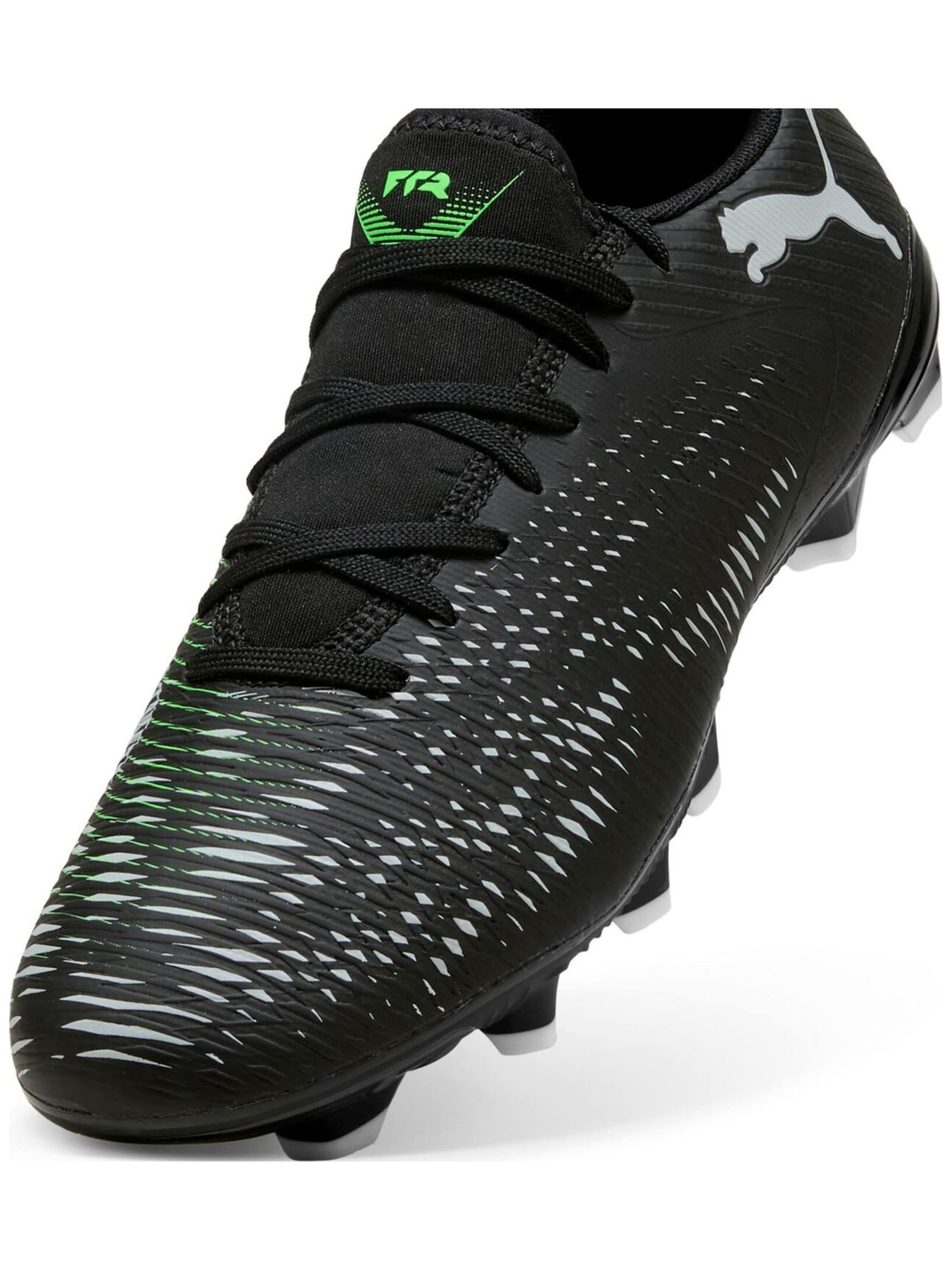 PUMA Soccer shoe 'Puma Future 8 Play Fgag' in Black