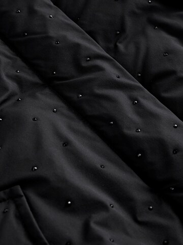 Next - Abrigo en negro