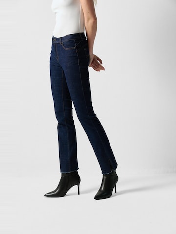 Coupe slim Jean KOROSHI en bleu : devant