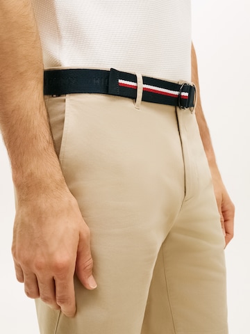 TOMMY HILFIGER Regularen Hlače 'DENTON' | rjava barva