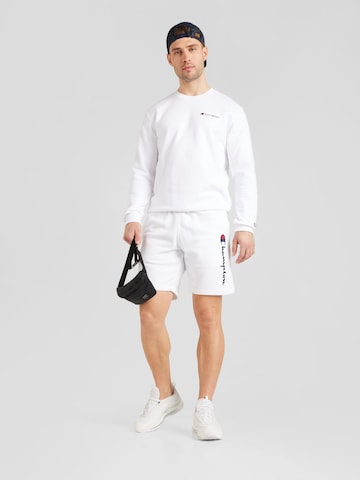 Felpa di Champion Authentic Athletic Apparel in bianco