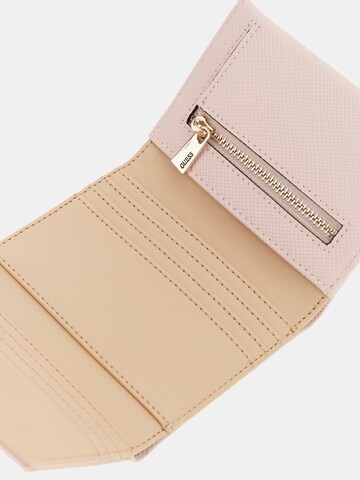 GUESS Portemonnaie 'Rosalba' in Pink