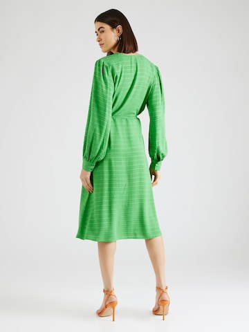 SOAKED IN LUXURY Jurk 'Catina' in Groen