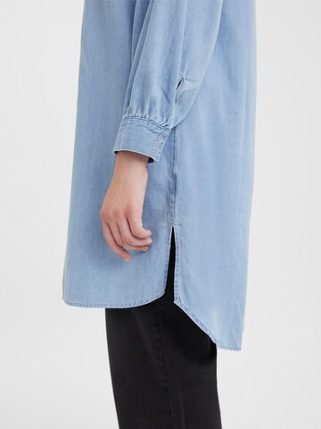 Vero Moda Curve Blouse 'Lindsey' in Blauw