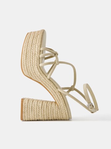 Bershka Remsandal i beige