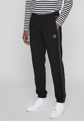 Sergio Tacchini - Tapered Calças em preto: frente