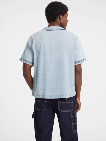 GUESS Comfort fit Button Up Shirt in Blue