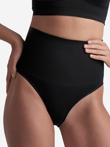 Slip scultant 'Seamless High Waist Brief' Bye Bra en noir : devant