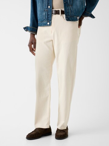 GUESS Loose fit Jeans 'Owen' in Beige: front