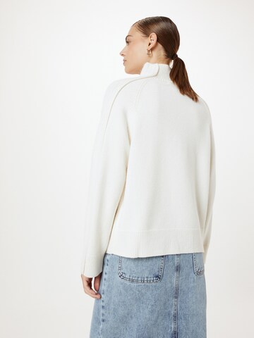 Pullover di Calvin Klein in bianco