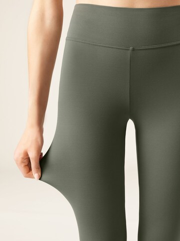 CALZEDONIA Skinny Leggings 'First Class' in Green