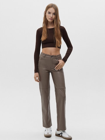 Pull&Bear Regular Trousers in Beige: front