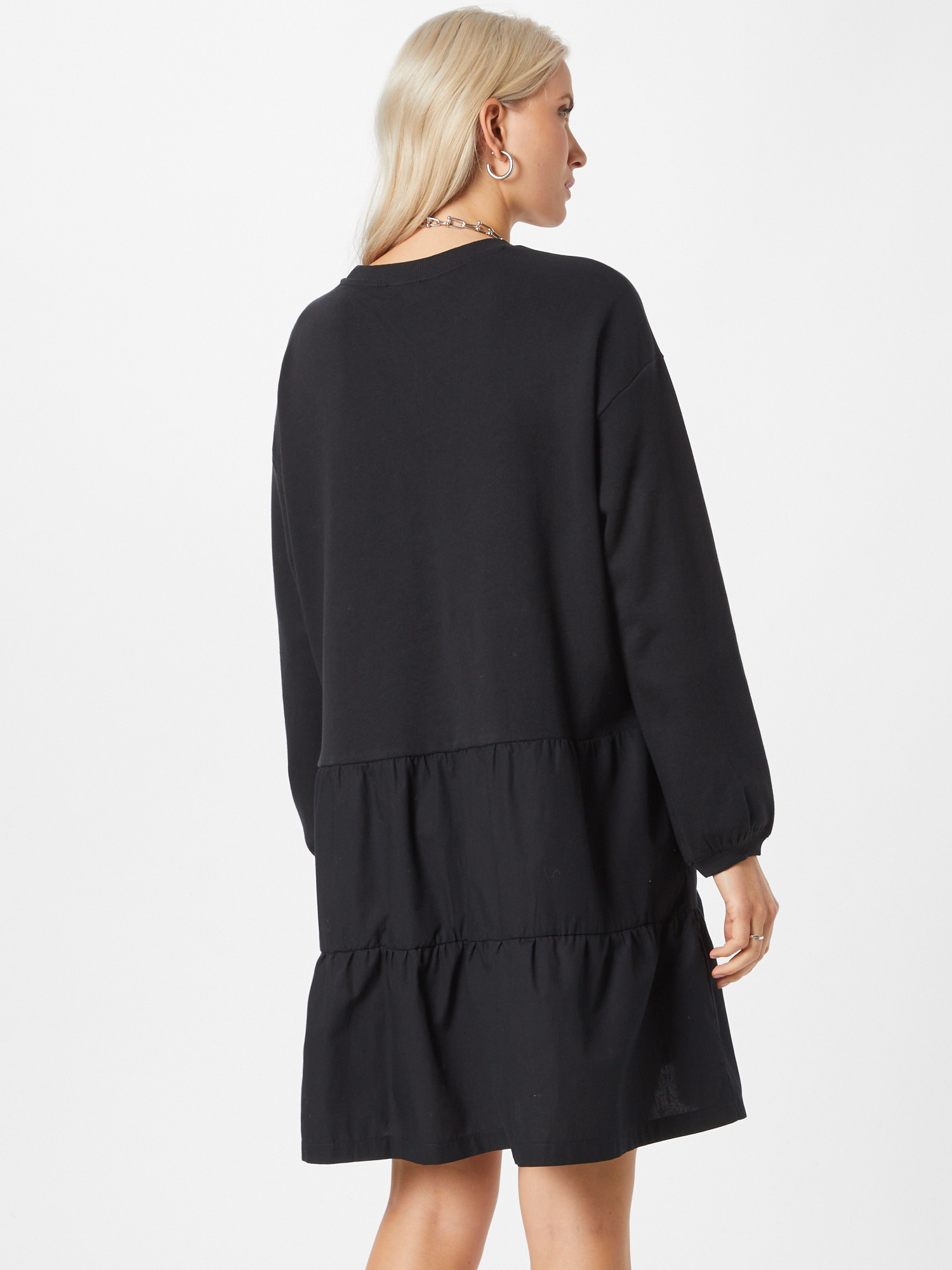 Plus size 8qnQi EDC BY ESPRIT Sukienka w kolorze Czarnym 