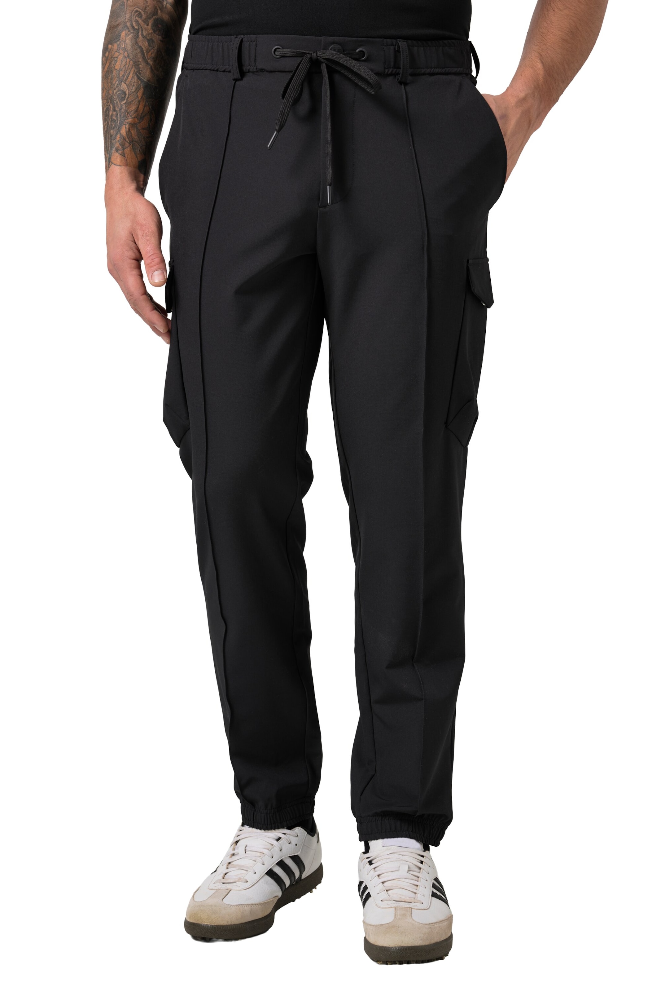 JAY-PI Tapered Broek in Zwart: voorkant