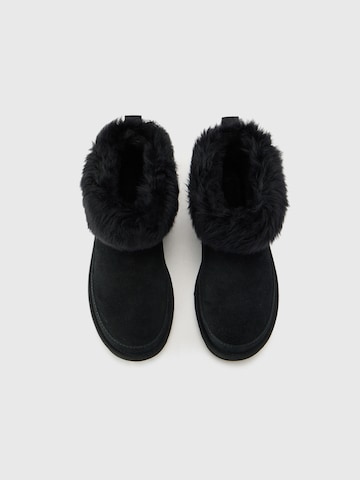 UGG Bootsit 'Classic Ultra Mini' värissä musta