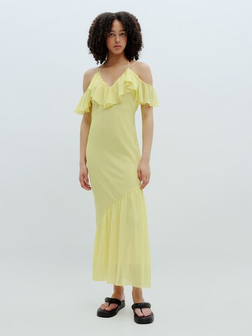 EDITED - Vestido 'Finley' em amarelo: frente