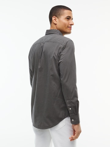 Regular fit Camicia di TOMMY HILFIGER in grigio