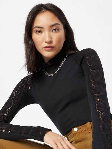 Free People Shirt 'FREDDIE' in Schwarz