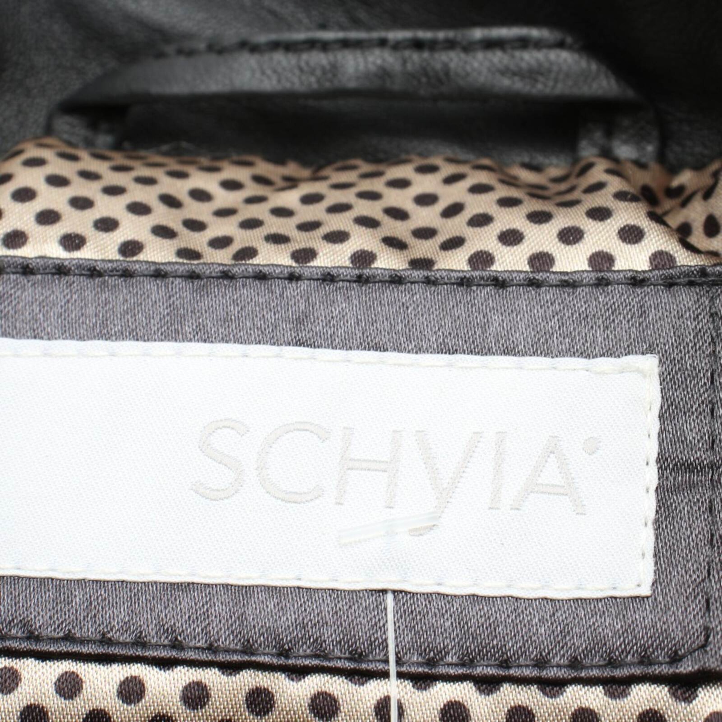 Schyia Jacket & Coat in S in Black