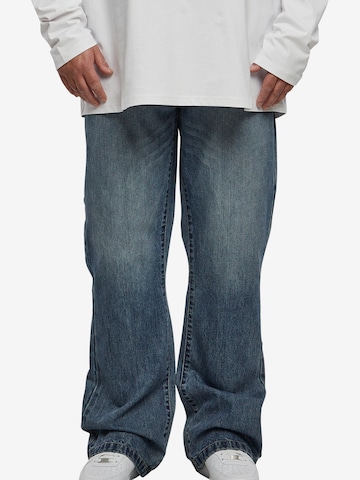 Urban Classics Flared Jeans in Blue: front