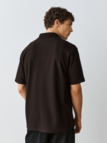 Next - Regular Fit Camisa em castanho