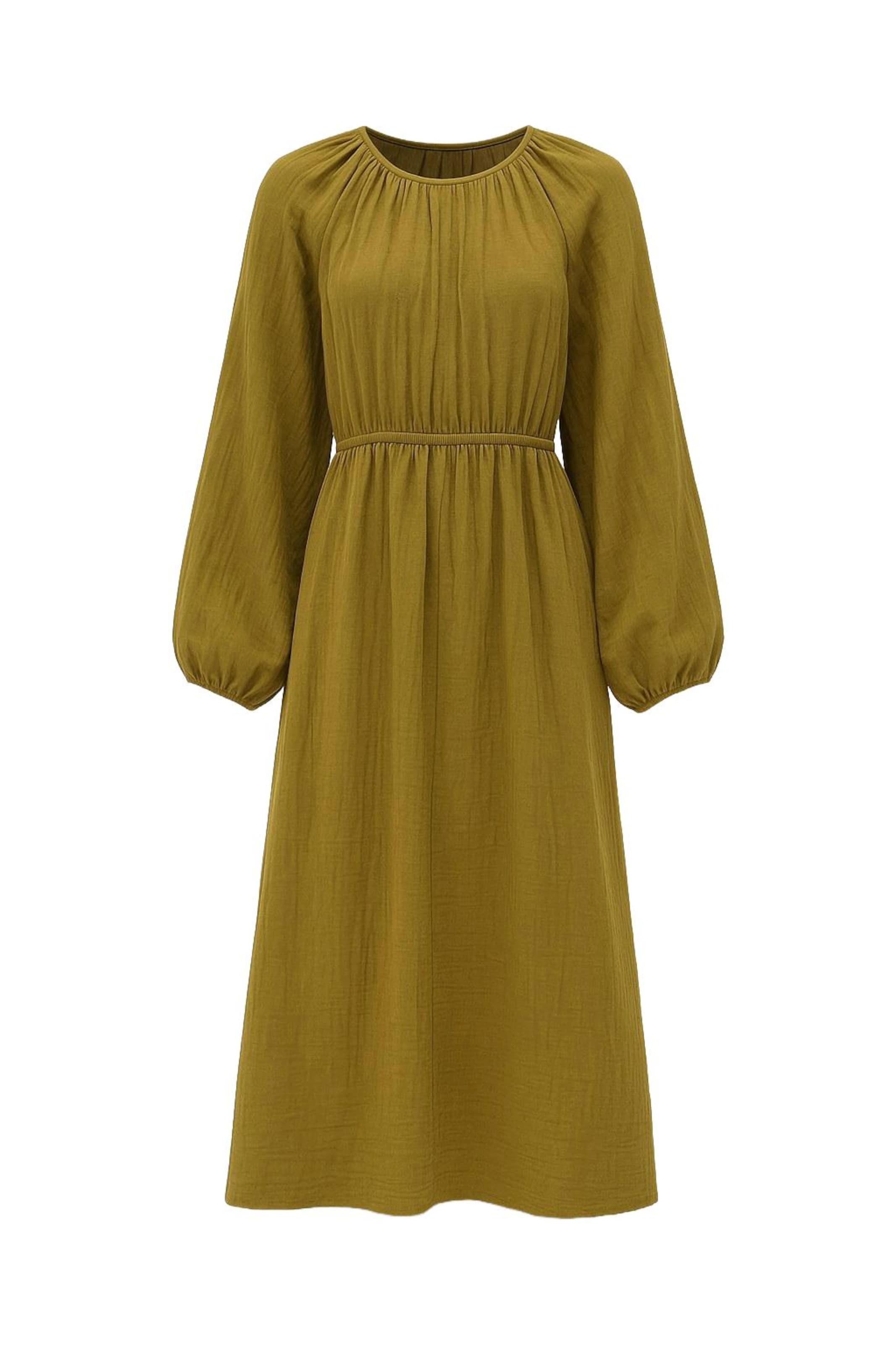 MANUKA Dress in Green: front