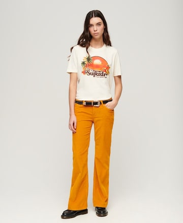 Superdry T-shirt 'Travel Souvenir' i vit