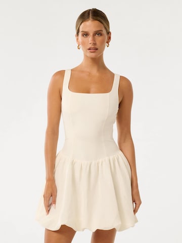 Abito 'Heidi' di Forever New Petite in bianco: frontale
